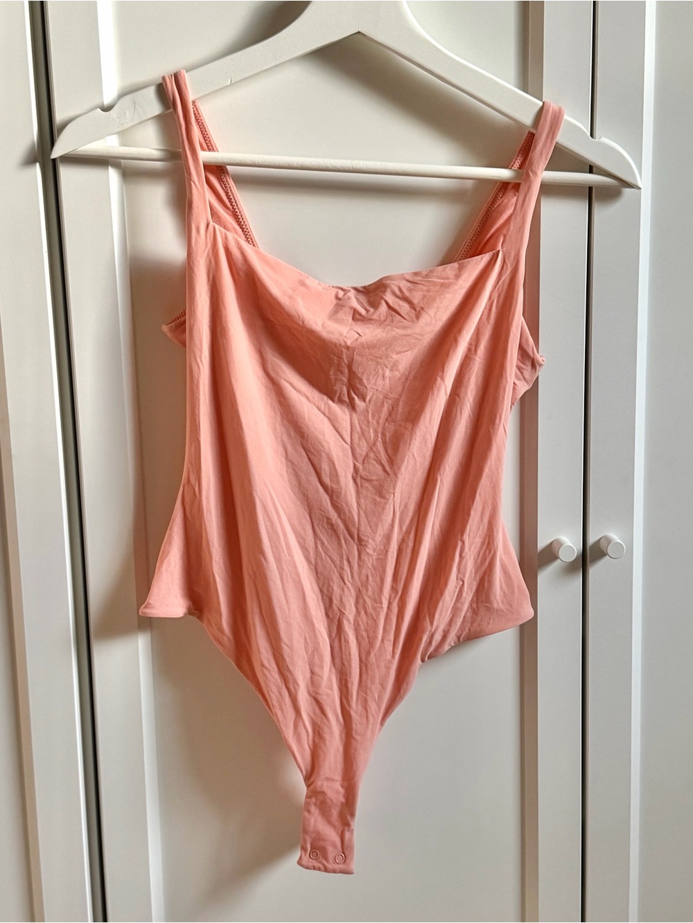 SKIMS Peach Pink Sleeveless Square Neck Bodysuit - Picture 2 of 7